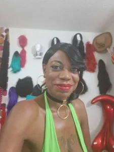 MILFGODDESS Public Pic 2