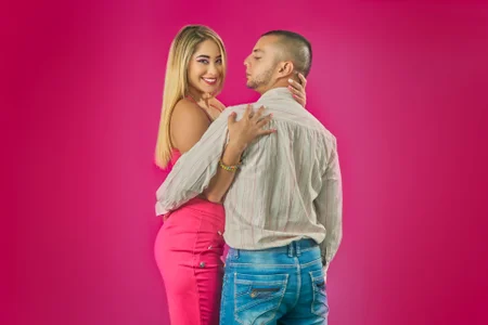 ScarlettAndClark Barbie and ken in love Foto 3