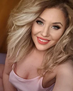 Flawlessxx Public  6টি ছবি