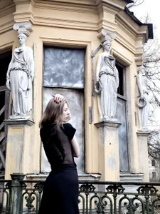Fashion, like architecture, is a matter of proportions.