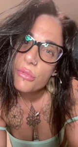 Itsivybelle_filthymilfukHot sweaty nights 👅 Bild 3