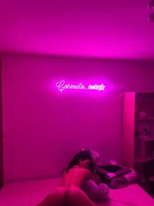 carmela_cute photoshoot in my room  4টি ছবি