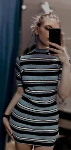 Public od MelodyBaur  9 snímek