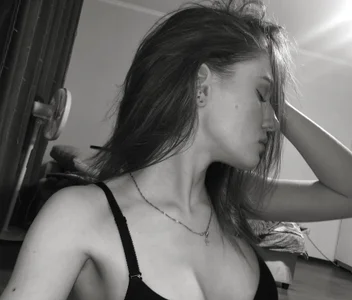 Pocket-Doll Public Foto 3