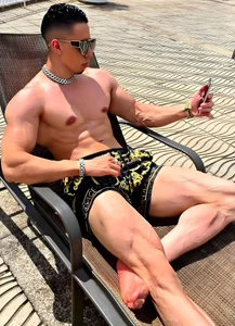 Model 🔥 de Angelo_Varek  4 photos