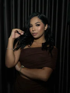 CharlotteGraay Iresistible desire.🤎 Bilde 4