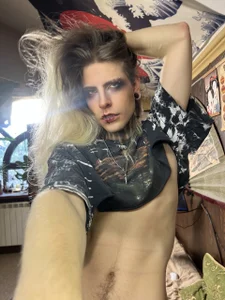 Feral od bambi_boi18  4 snímek