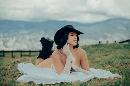 JadaKai Picnic Hình 5