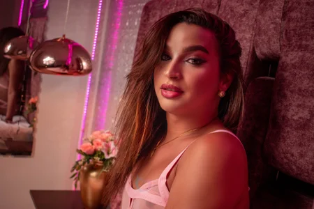 KylieVictoria Sultry Secrets in Pink: An Intimate Seduction Bilde 8