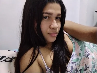 Michelle_Jones__ Public slika 6