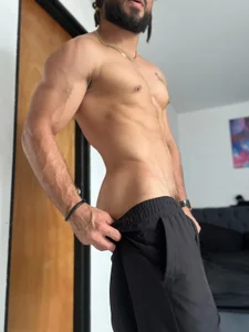 Louis_marley__ Between lights and shadows Pic 6