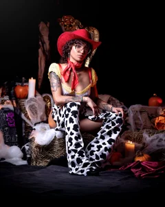 slutty_venus Your little cowgirl 🎃 Billede 2