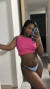 kiarawilliams_ Public slika 7