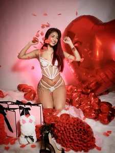 cloe__palmer Happy Valentine's Day guys Pic 7