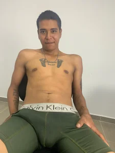 Axelgaell kullanıcısının BROWN WITH BIG COCK albümü -  3 fotoğraf