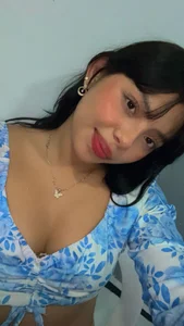 Kitty_Cum2のPublicの枚の写真