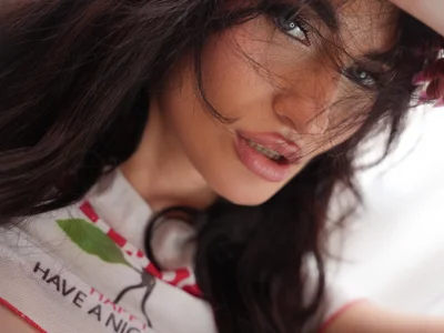 IrisNightshade Honey eyes. Sugar lips 🫦🍑 Pic 8