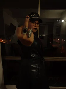 LilithSharonMistress is tour God Bild