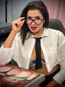 zoey-fox I CAN BE YOU SECRETARIAT 😈 Pic 2