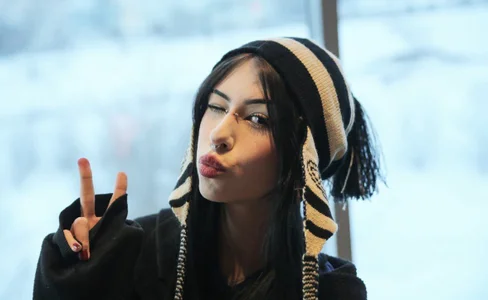 venomeowww__ Black Charm ♥ slika