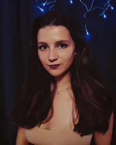 ShellyAbel Public Pic 4