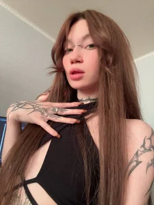 Alice_1n_Wonderland_ pc girl Pic 5