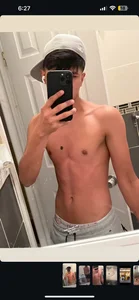 youngbusy Public Pic 2