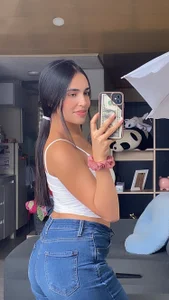 🌺 Uwu de DaphneUwu  3 photos