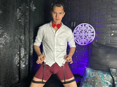 sexy milan shy boy for you de MilanDavid1  2 Imagens