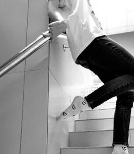 AnnaCringe black and white series Pic