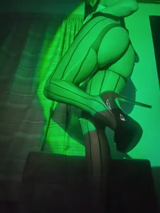 Mysterius_WomanのYour sexy girlの 2枚の写真