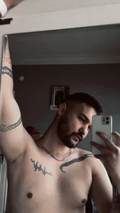 Serbest de ForbiddenDesiretr  2 Imagens