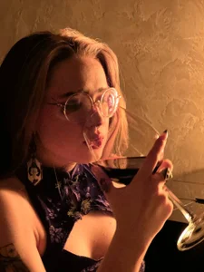 Dark_Lucious kullanıcısının Wine, cami and me! albümü -  4 fotoğraf