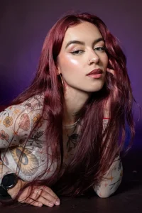 TessaaFoxlove in purple 💜 Bild 4