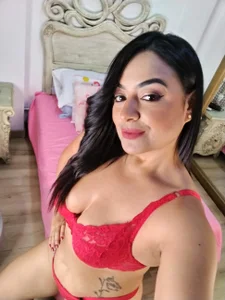 Scarlett_jhonsonn_ hi love Pic 3