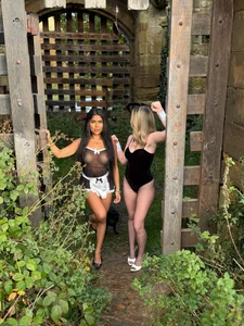 lola_raeXX Your Favourite Duo😈🎃 Bilde