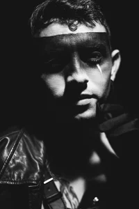 VynnyBlacke_ Under My Skin รูป  2