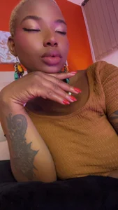 KenyaMystic Just being me ♥ Pic