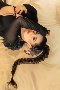 Just watch me de SarahRhodes_  2 Imagens