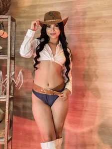 MiaLaurence Untamed cowgirl Pic