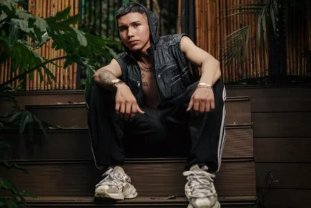 Scook_Gray_ Public Pic 3