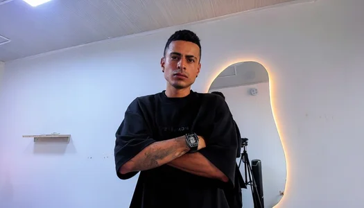 MatthewCullen I don't need ropes... just my look is enough🔥🔱 Pic 2