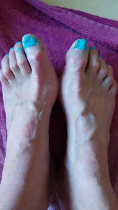 feetlove5608 💦 closeups of my sweet feet 💦 Pic