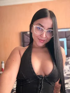 HikariChloe_ 💋 Pic 2