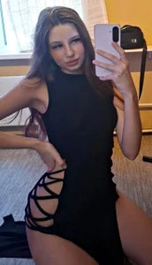 Lola_lovelyyy Public slika 2