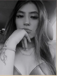 SARAA_PINK18 Public Pic 4