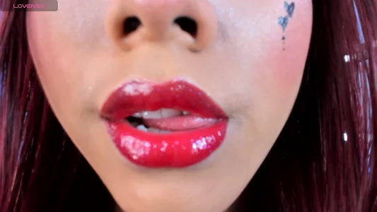 Emili_Roux sexy lips mmm Immagine  2