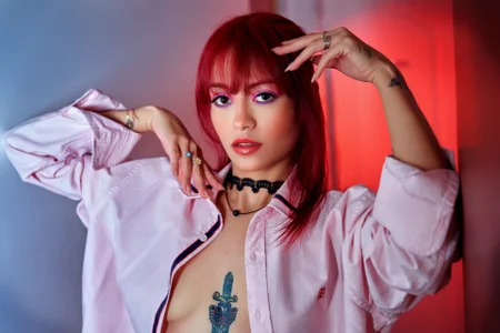 luci_miller Wine and sexy clothes  5টি ছবি