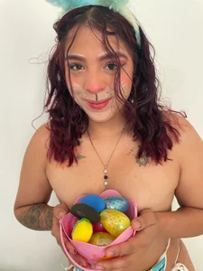 nicky_andcamil Nicky's in Easter Pic 6