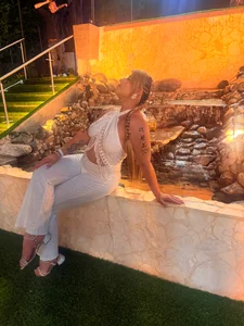 NatyLeonee The queen of your dreams Pic 5